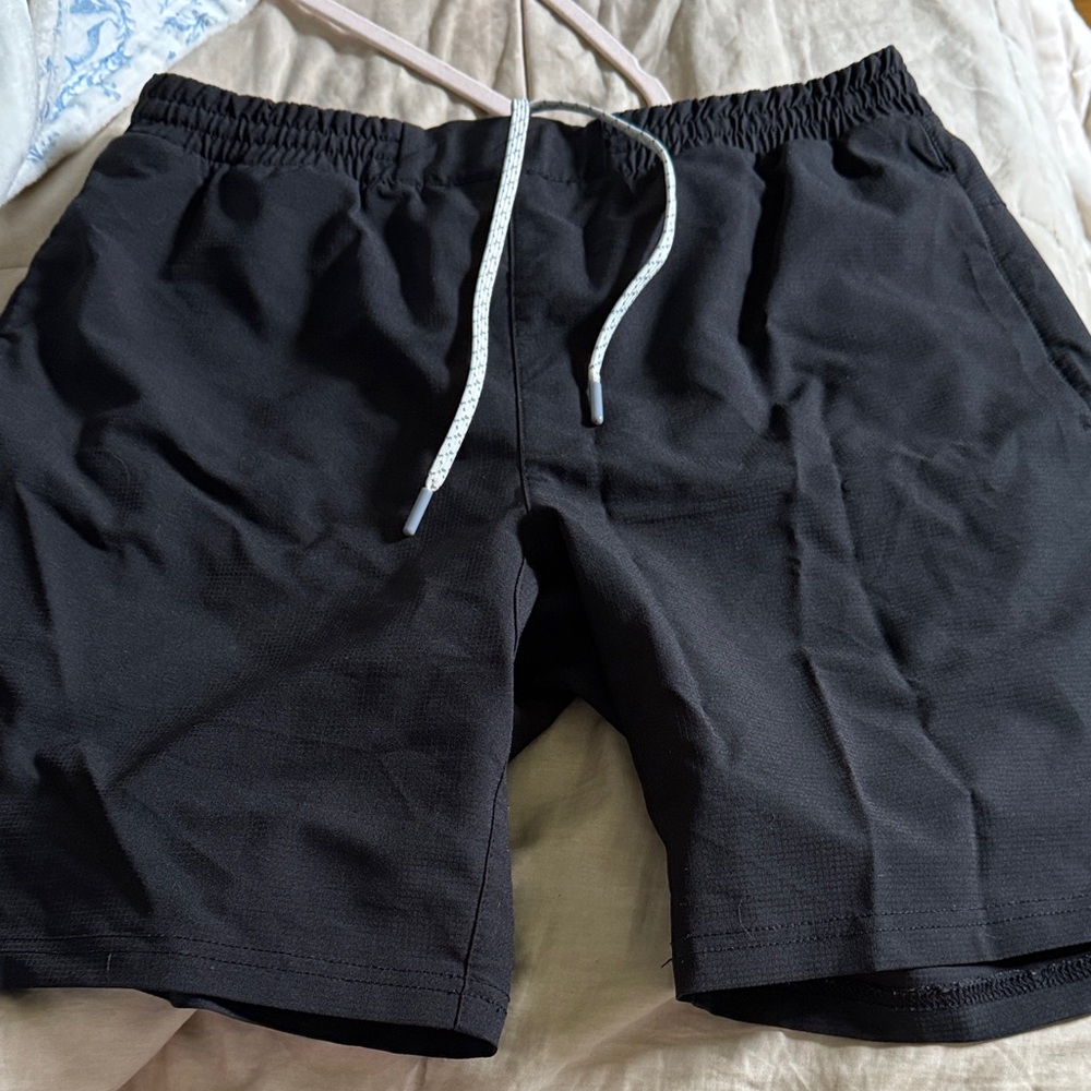 Kenneth Cole Black Drawstring Swim/Active Shorts